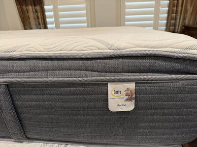 Serta pillowtop Queen Mattress! Only $175