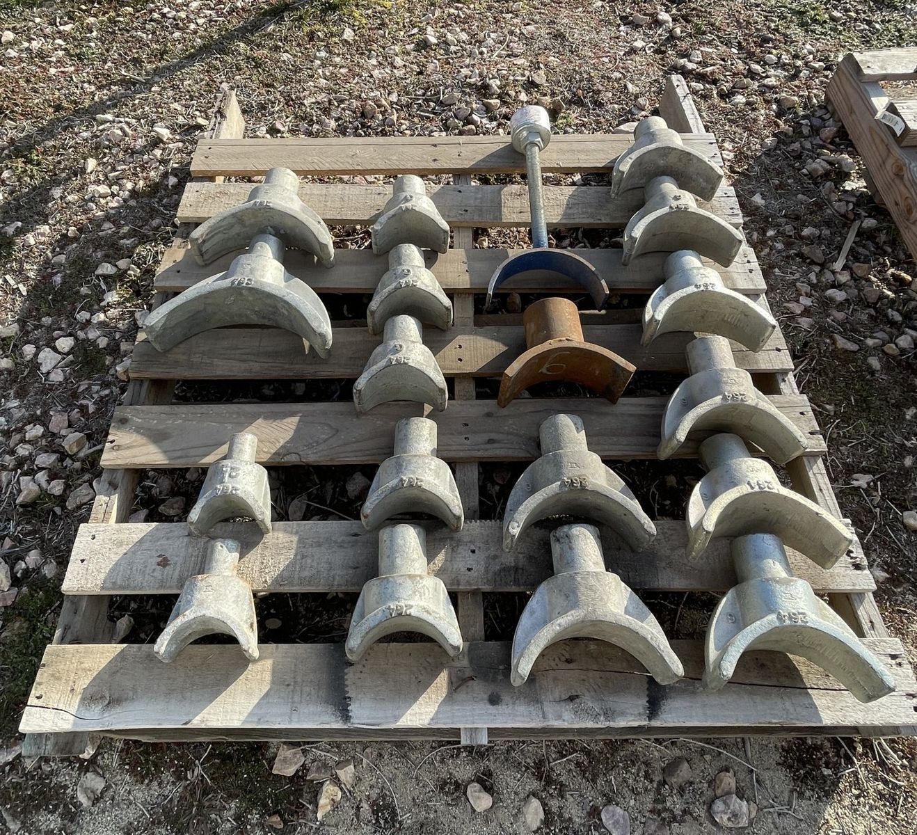 Grinell Figure 264 Galvanized Pipe Support