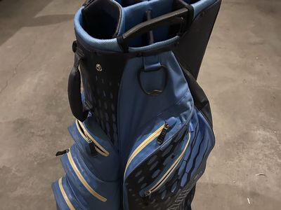 Ouul golf bag