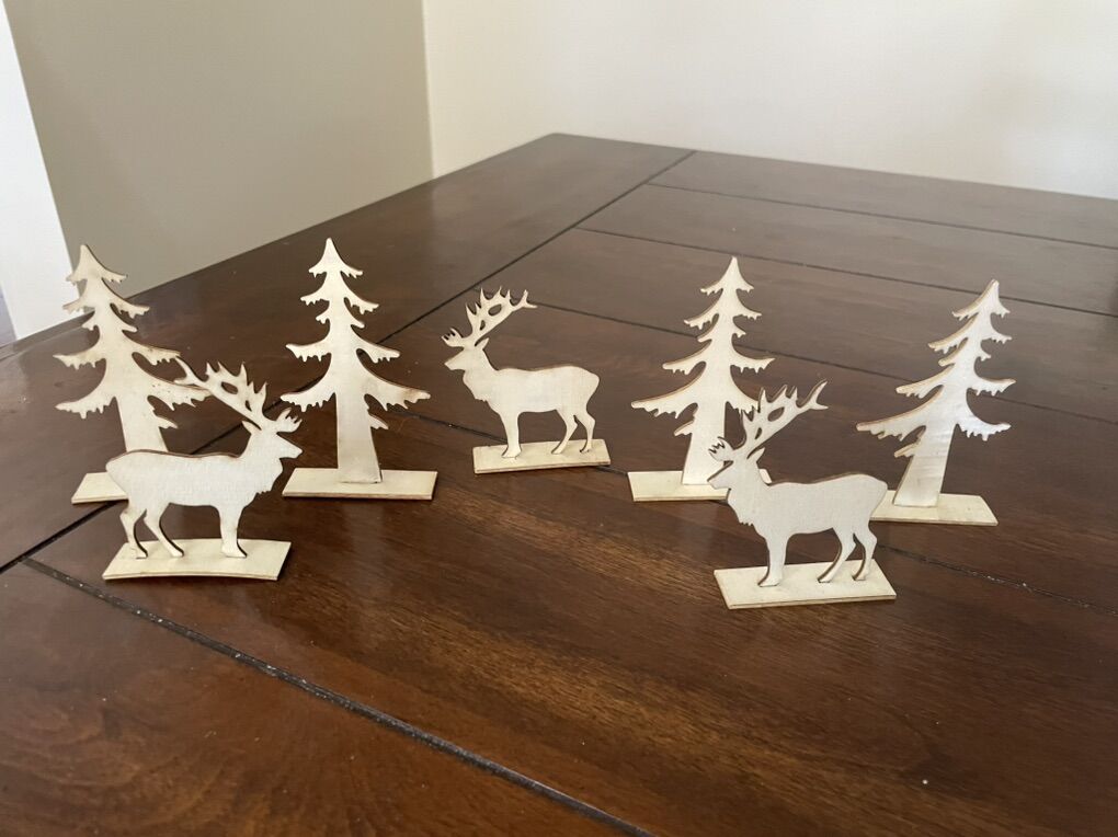New Small Wood Reindeer & Trees
