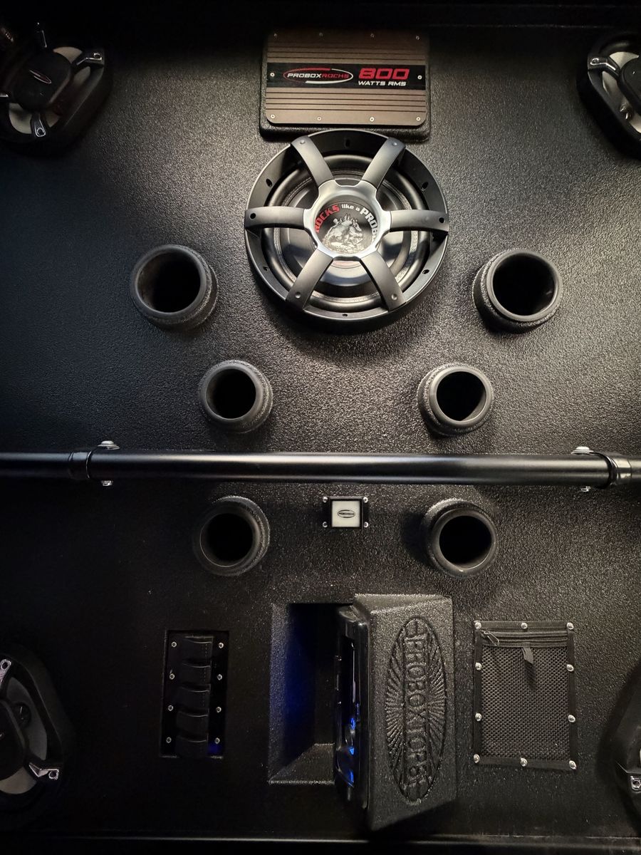 Main image 6