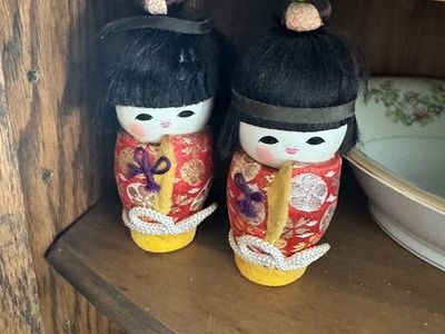 Two Japanese dolls