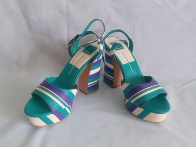 Dolce Nita Women's 5” Heels – Size 8 1/2- 9