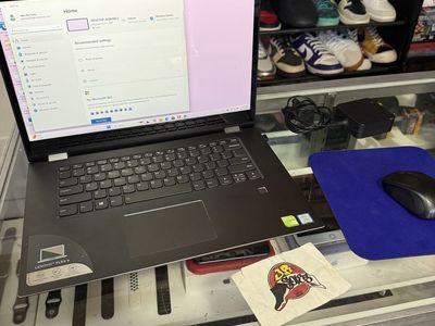 Lenovo IDeapad Flex 5 - 1570