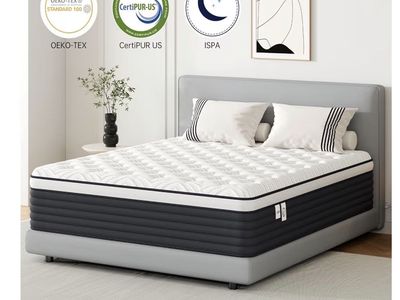 King Memory Foam Mattress – New (Boxed)