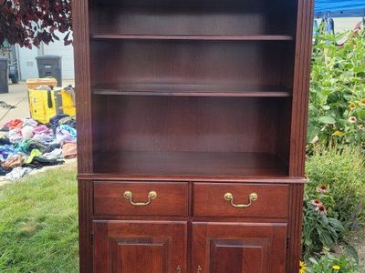 Bookshelf/Cabinet