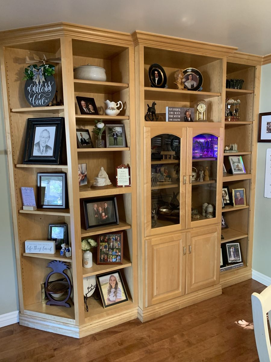China hutch/ bookshelf unit