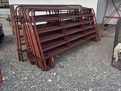 12 foot portable cattle panels.