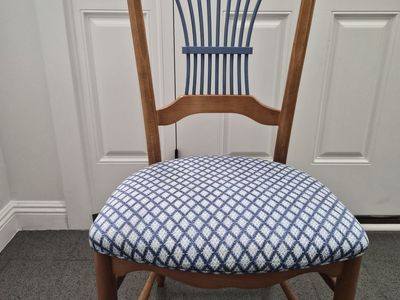 Vintage-Style Solid Wood Chair