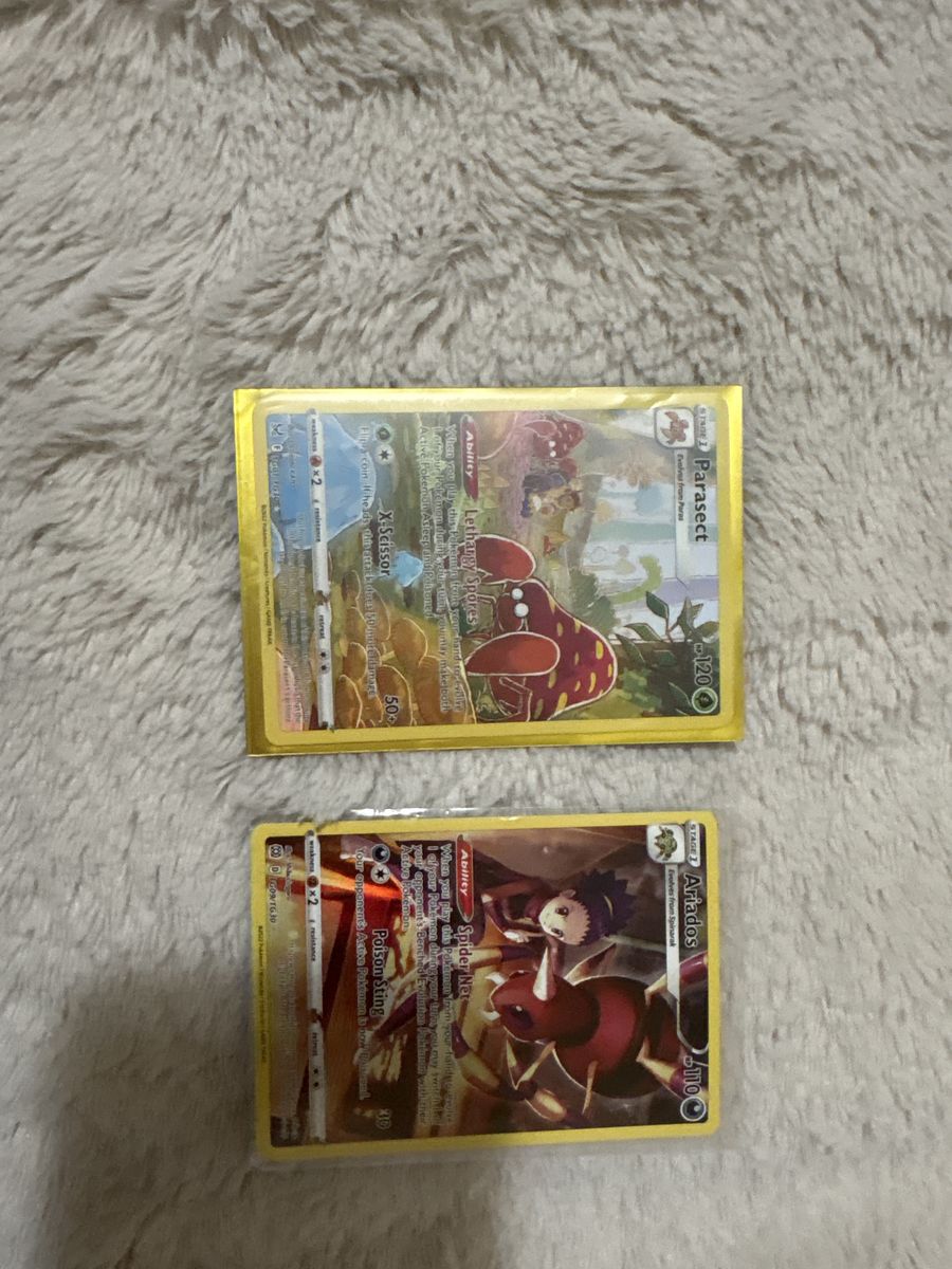 2 full art Pokémon cards