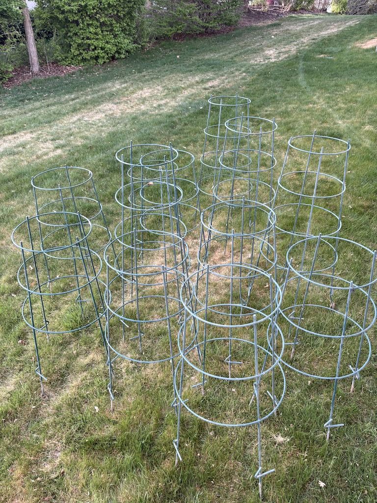 18 Heavy Duty Tomato Cages