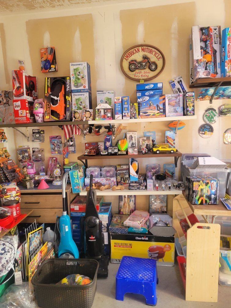 Yard/Garage Sale Saturday 13th.
7am to 2pm Cash only.