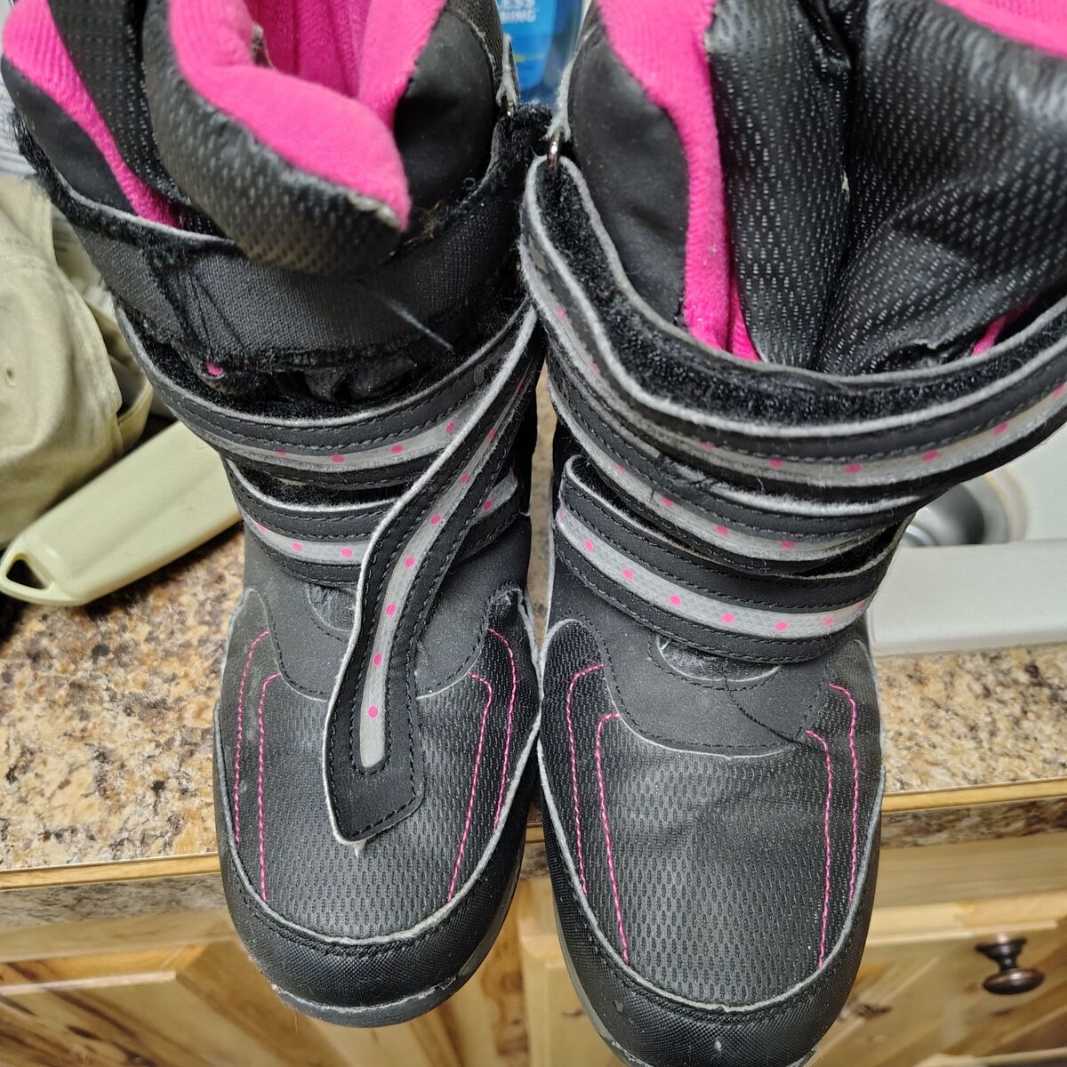 Girls winter boots size 3