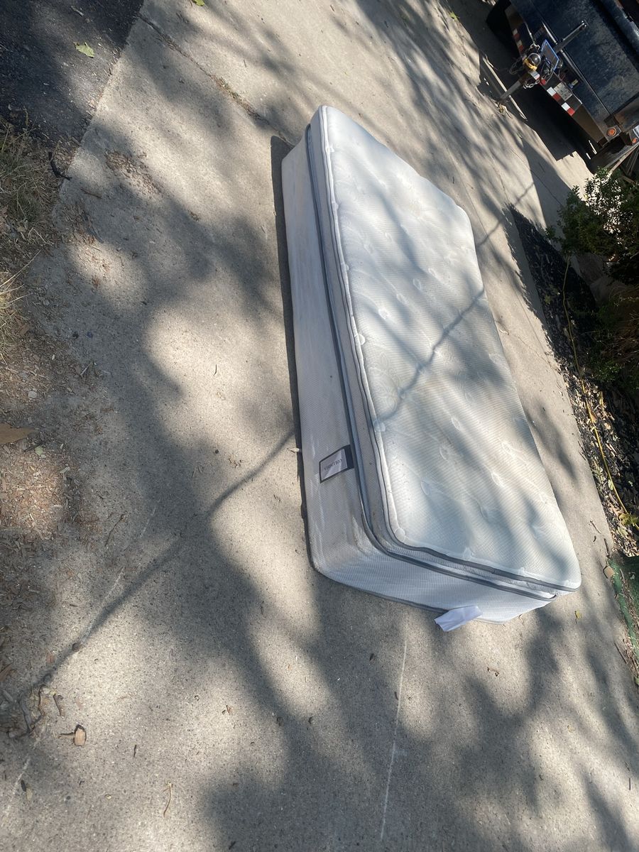 Used twin mattress