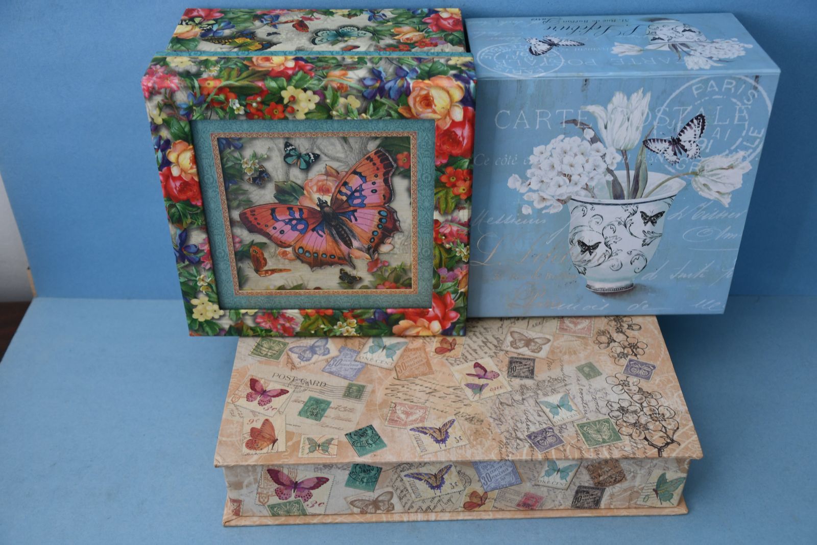 3 "BUTTERFLY" STORAGE BOXES ~ CRAFTS, ORGANIZING, STORAGE ~ CLEAN ~ ALL FOR $5