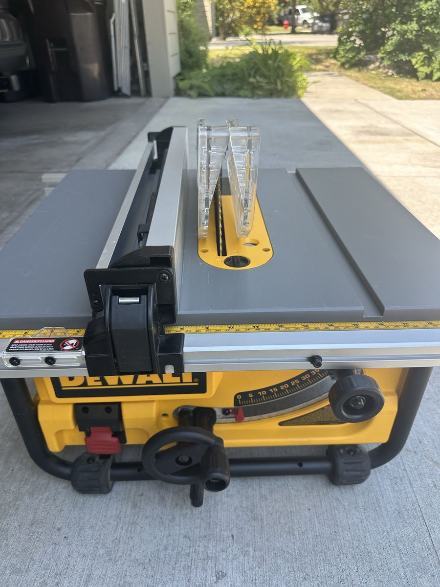Dewalt DW745 table saw 10 inch