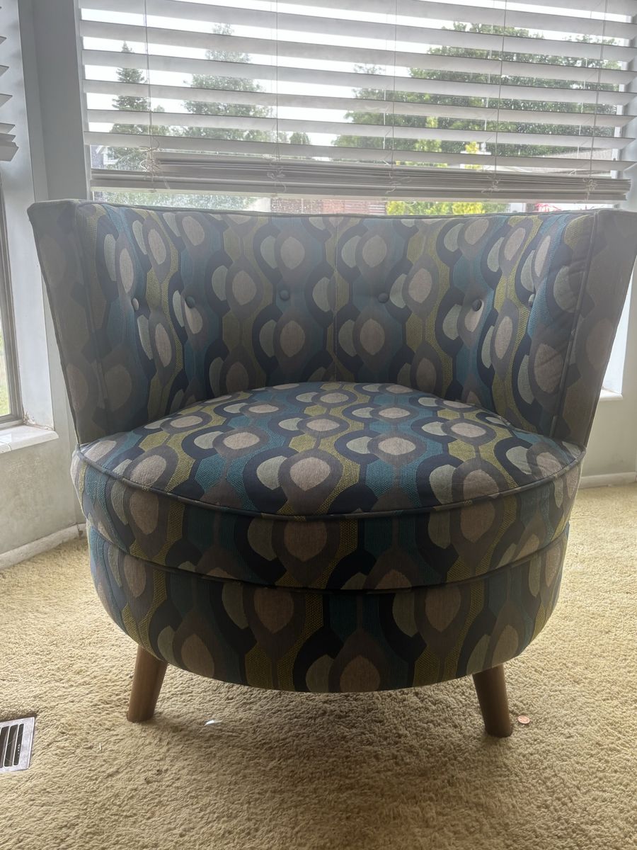 Mid Century Modern Swivel Accent Chair