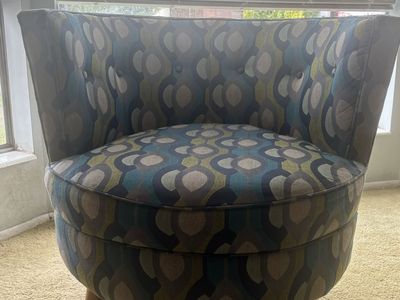 Mid Century Modern Swivel Accent Chair