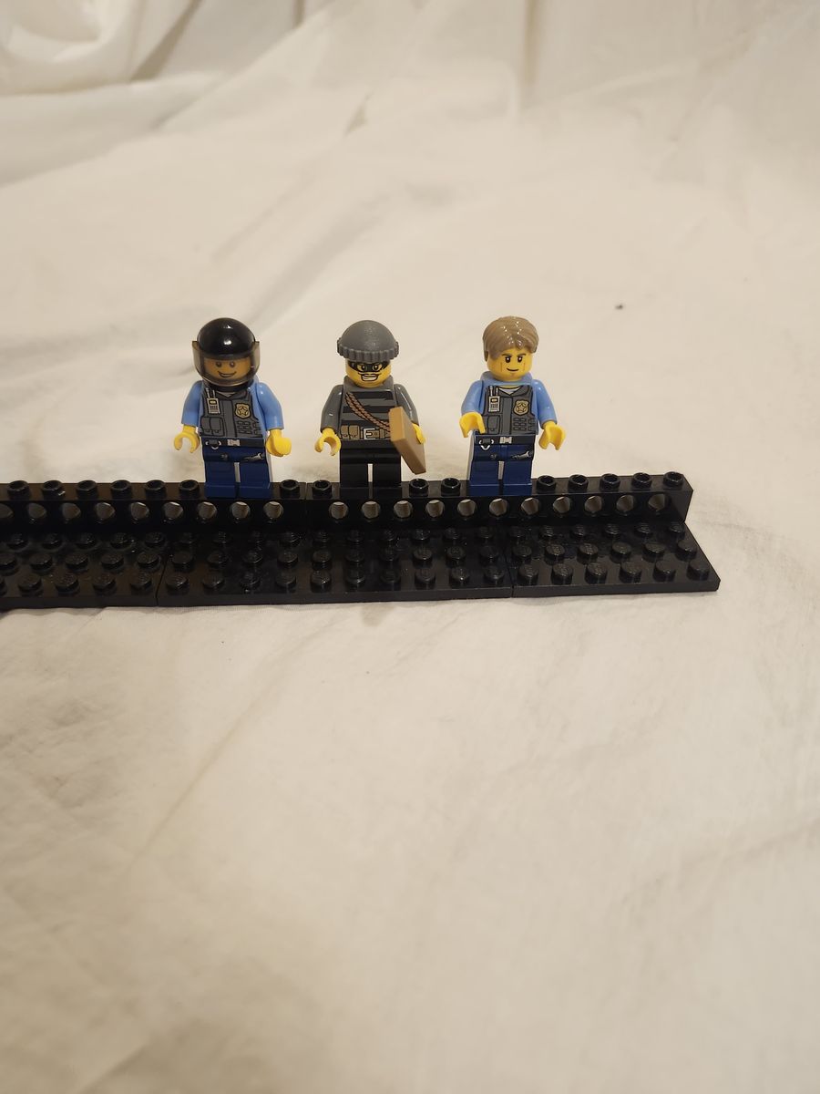 Main image 4
