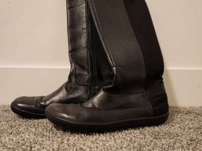 Women's size 8 / 39 Black Leather Boots