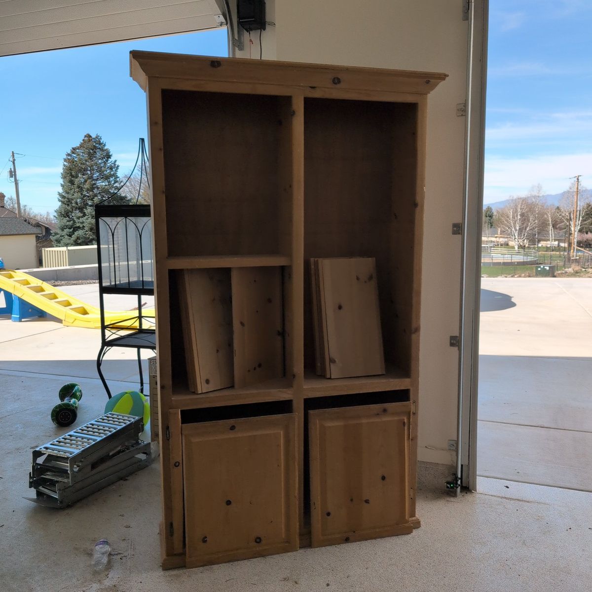 free bookshelf