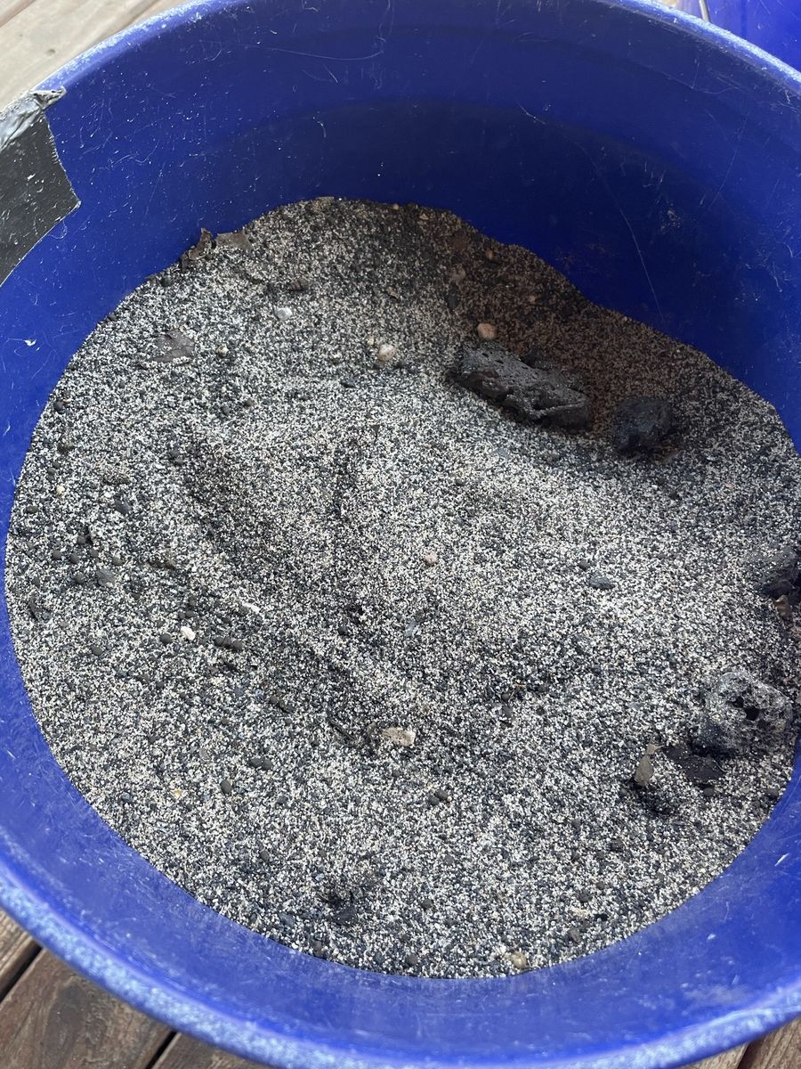 Aquarium sand