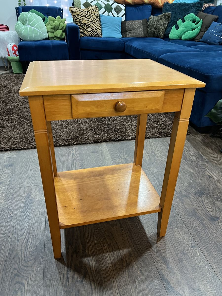 Night Stand / End Table