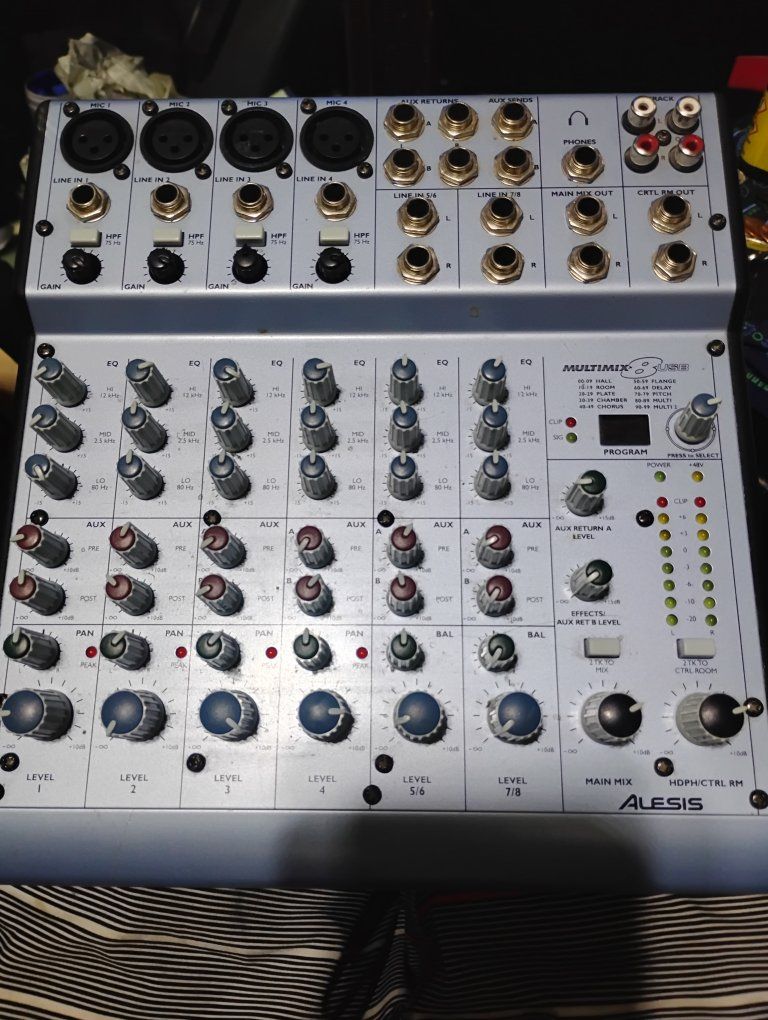 Alesis MultiMix 8 Line USB Audio Mixer with Effects - 8-Channel USB Audio Interface