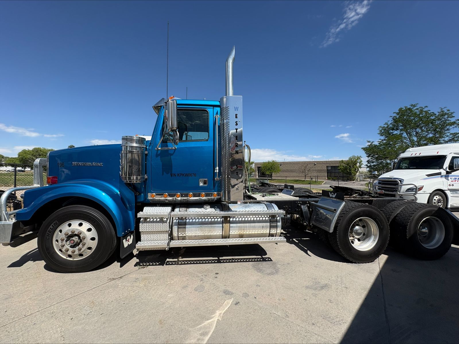 2019 Western Star 4900FA Day Cab – $90,000