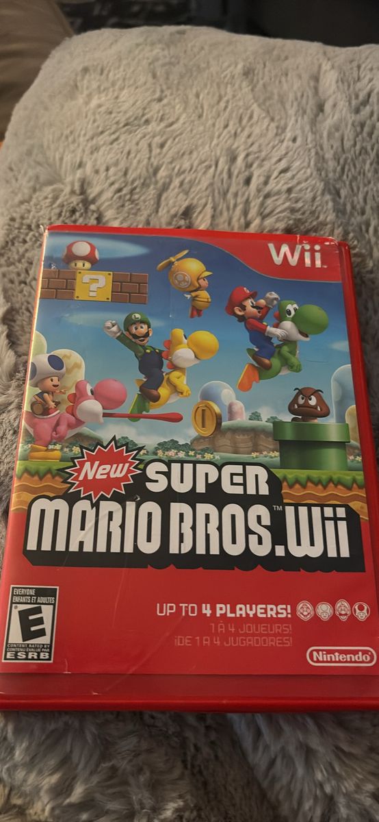 New Super Mario Bros. Wii Nintendo Wii Game Complete with Red Case & Manual