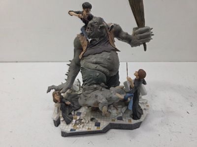 Harry Potter & The Sorcerer's Stone 2000 Warner Bros. Troll Battle Figurine #3497/5000