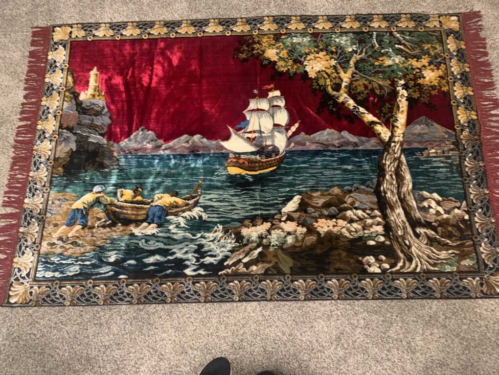 PC Velvet Wall Rug