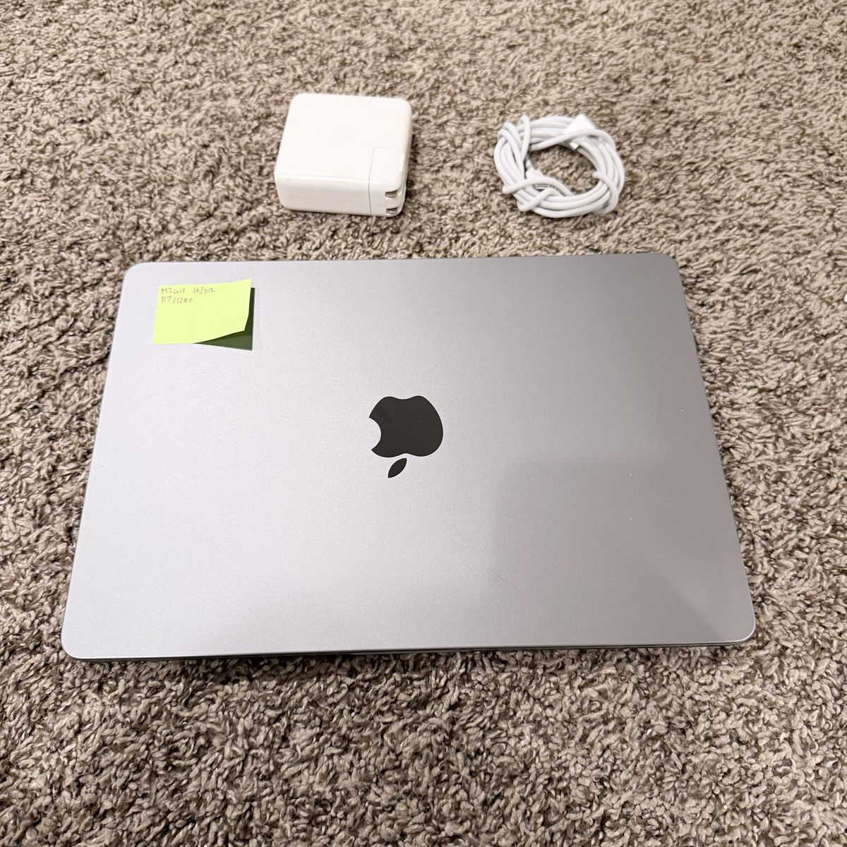 2022 MacBook Air M2 13 Inch 100% Battery  – 16GB RAM / 512GB SSD (Powerful)