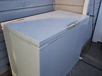 Kenmore Chest Freezer - White