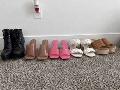 Free heels + two bags of women’s clothing