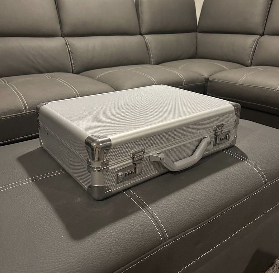 Gun case, silver metal, double combination lock