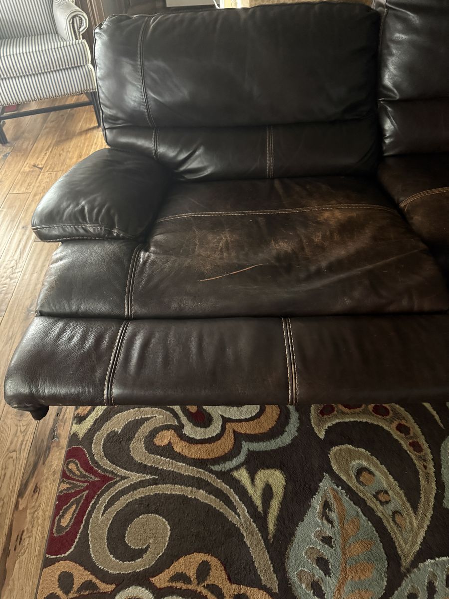 Main image 4