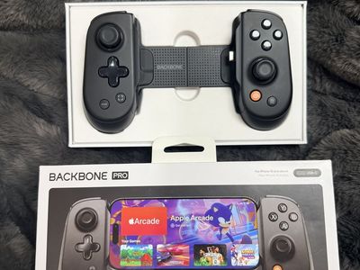 Backbone One (USB-C) for iPhone 15 & Android - Mobile Gaming Controller