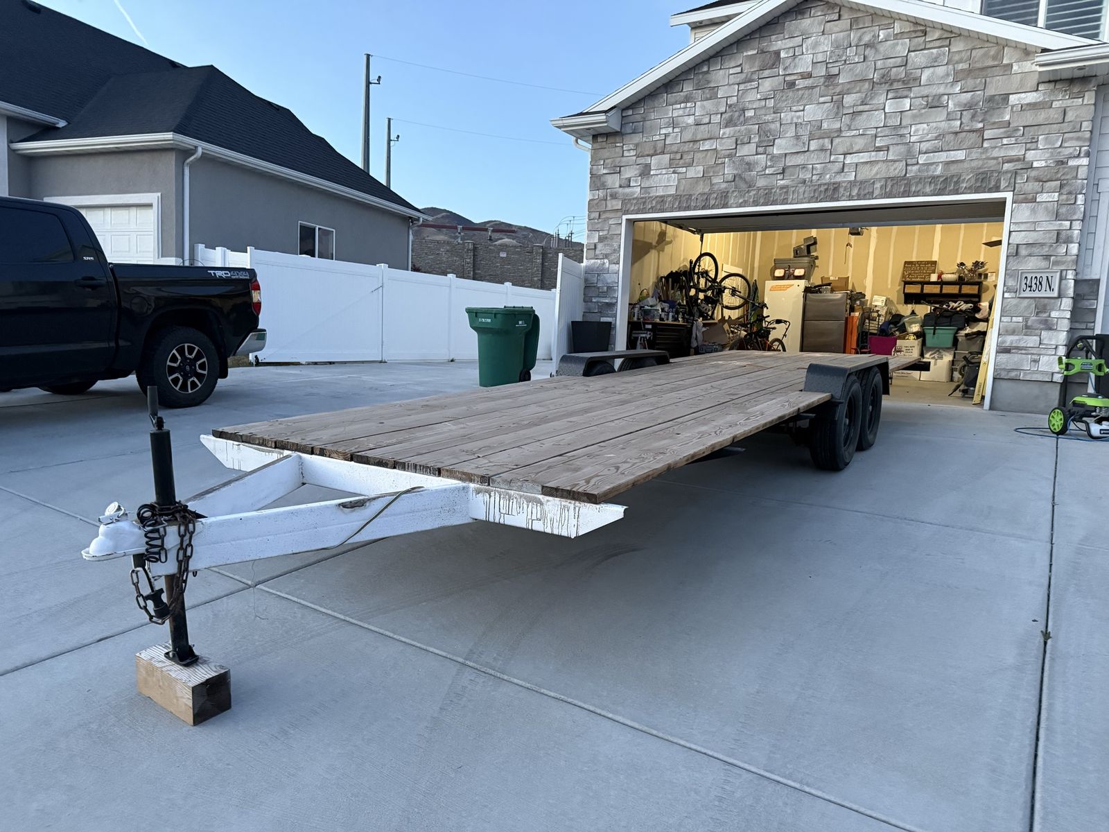 24 Ft Flatbed Trailer