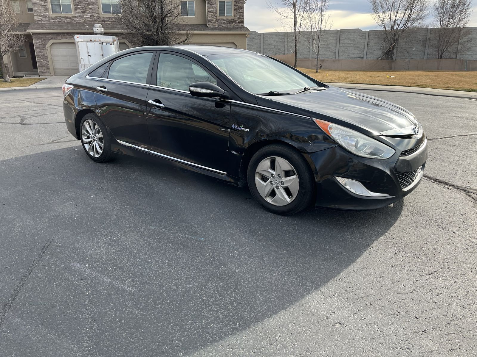 2011 HYUNDAI SONATA Blue
