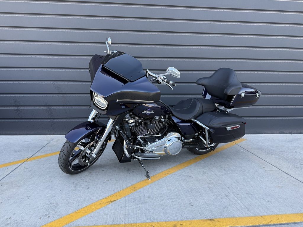 2025 Harley-Davidson® FLHX - Street Glide®