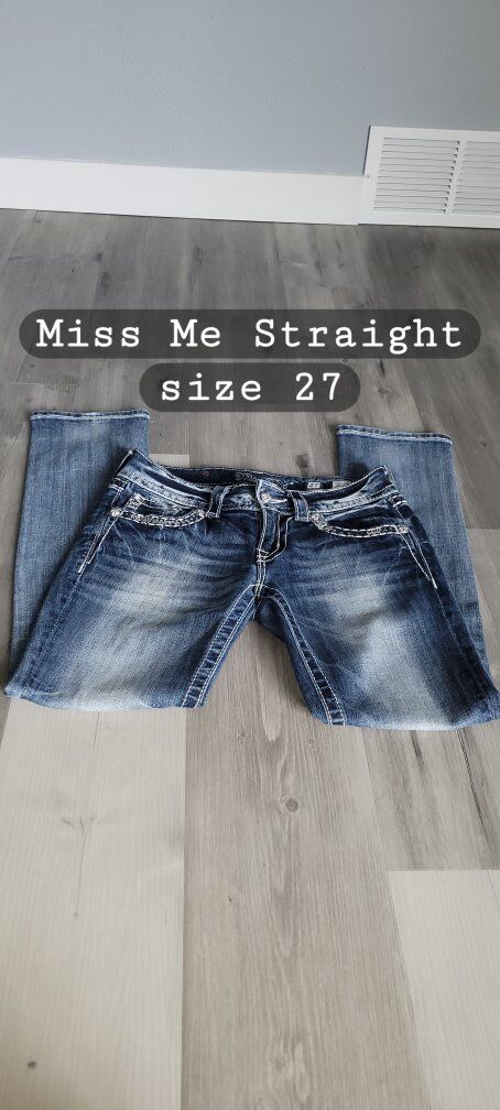 Miss Me straight Jeans size 27