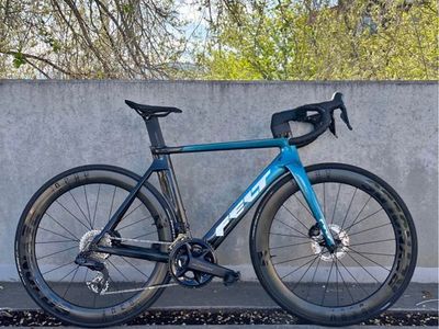 Felt AR Advanced Ultegra Di2 size 54cm
