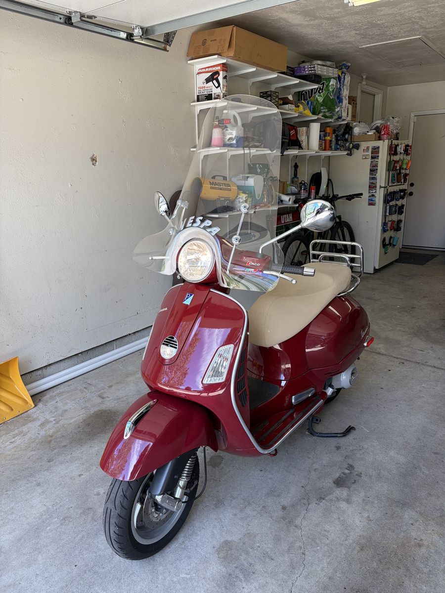 2007 Vespa GTS 250