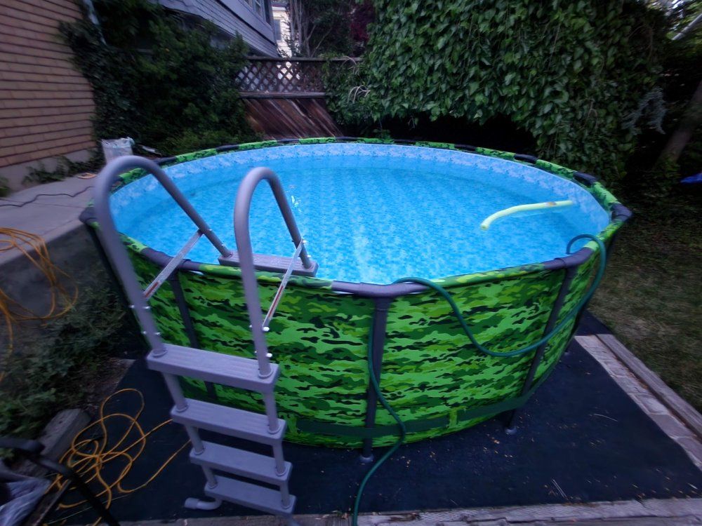 14' x 42" Round Above Ground Pool with all accessories- Green Camo Print