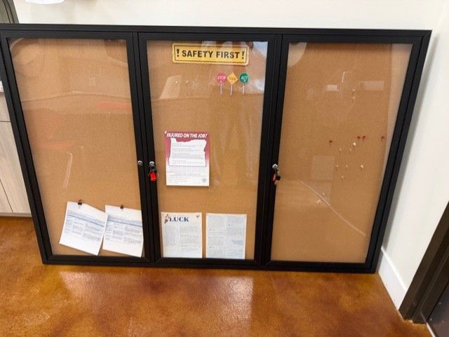 Enclosed Bulletin Board Case