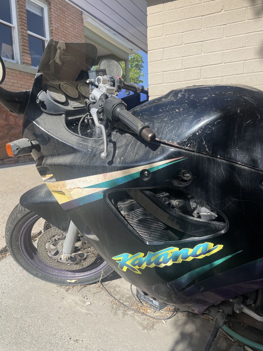 1996 Suzuki Katana GSX Project Motorcycle - Black & Purple