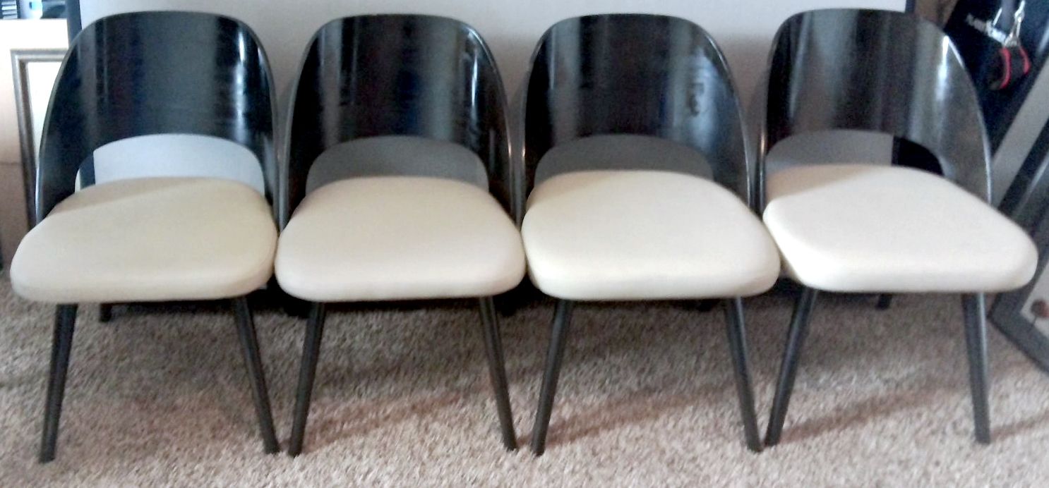 Mid Century Modern Eero Saarinen Style Dining Chairs - Set of 4
