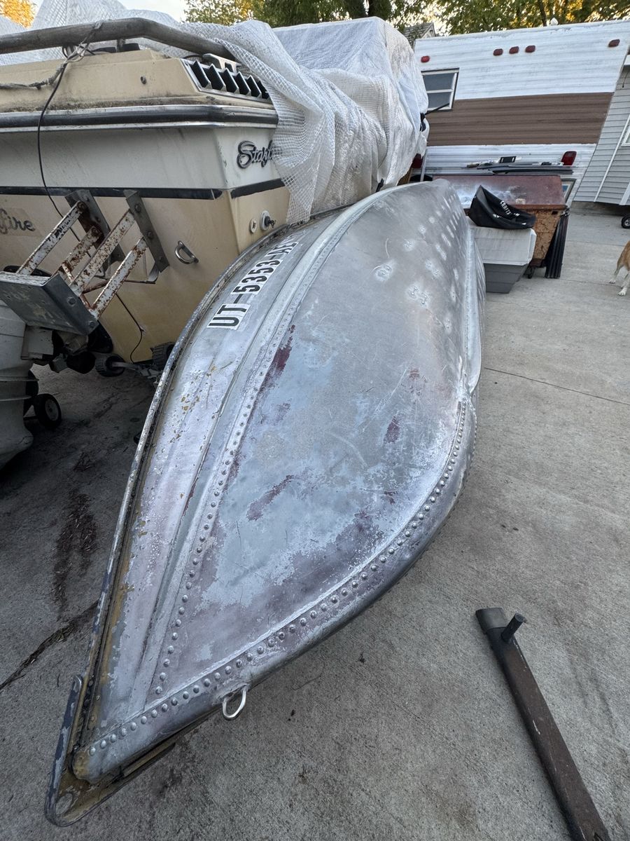 14 Foot Aluminum boat