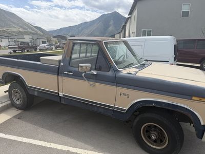 1986 FORD F150 Lariat